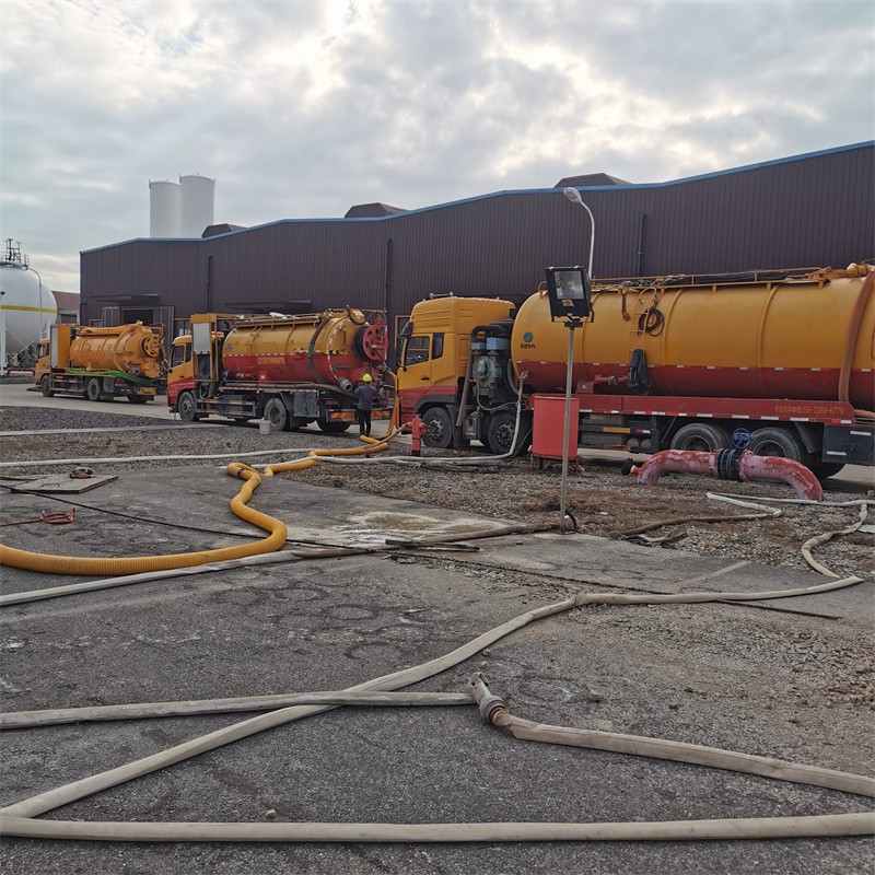 沐川污水池清理