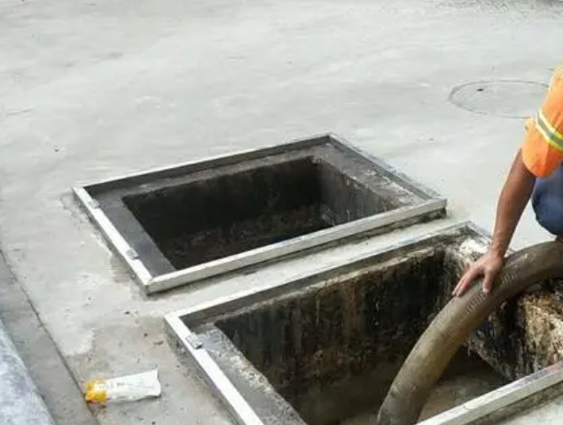 沐川化粪池清理